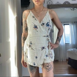 Floral Romper - Size Small Cotton Candy LA